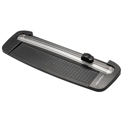 Svartur pappírsskera